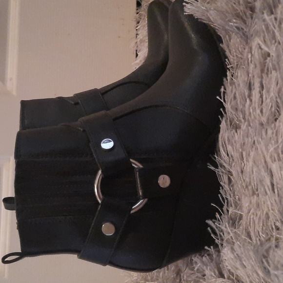 Women's bootie - Picture 2 of 4